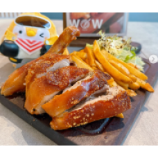 招牌西班牙烤脆皮乳豬